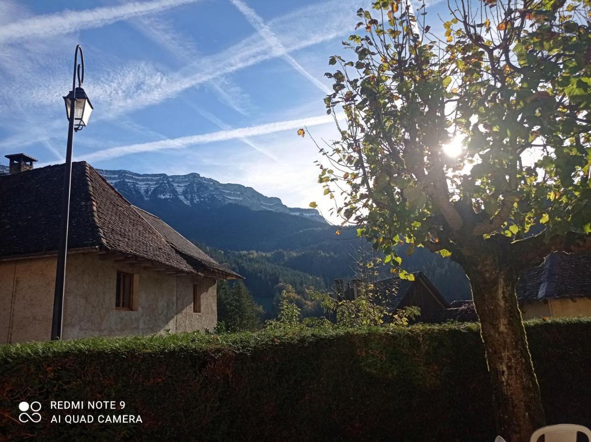 Willa La Fraceline Saint-Pierre-d'Entremont  Zewnętrze zdjęcie
